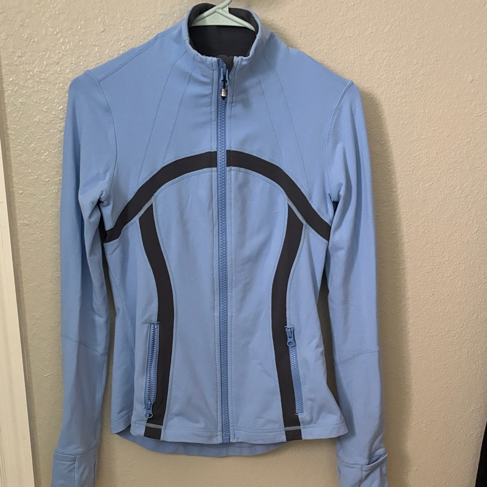 Lululemon Athletica Light Blue and grey forme jacket